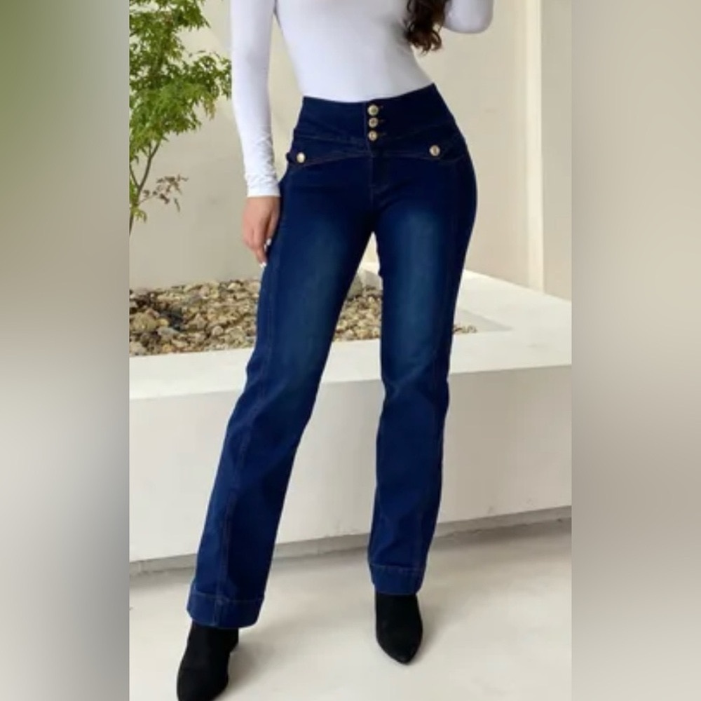 Flamingo Shop Button Fly Stitch Trim Mid Rise Straight Leg Jeans